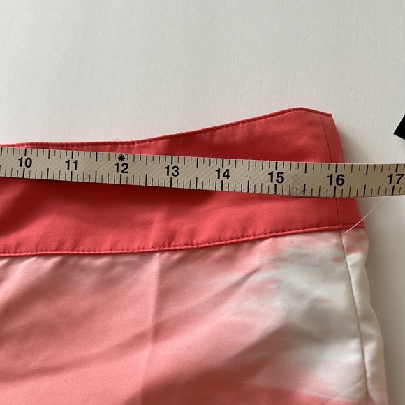 NWT Oakley Women Swim Shorts SZ-3/4 - Picture 8 of 11